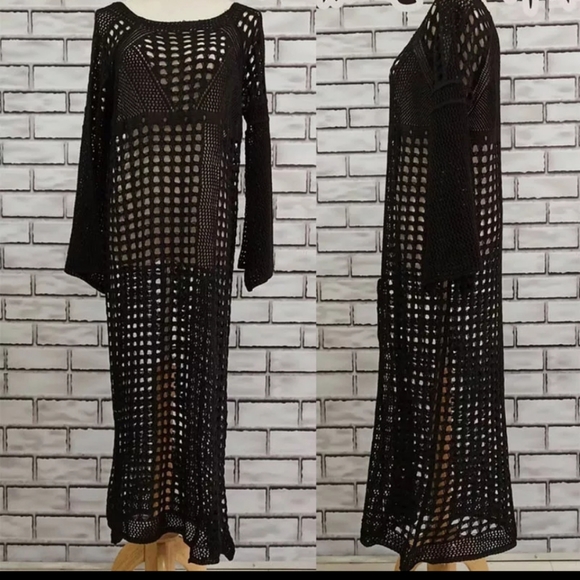 ⭕PREVIEW⭕ BLACK Crocheted Beach Cover Up - Picture 3 of 6
